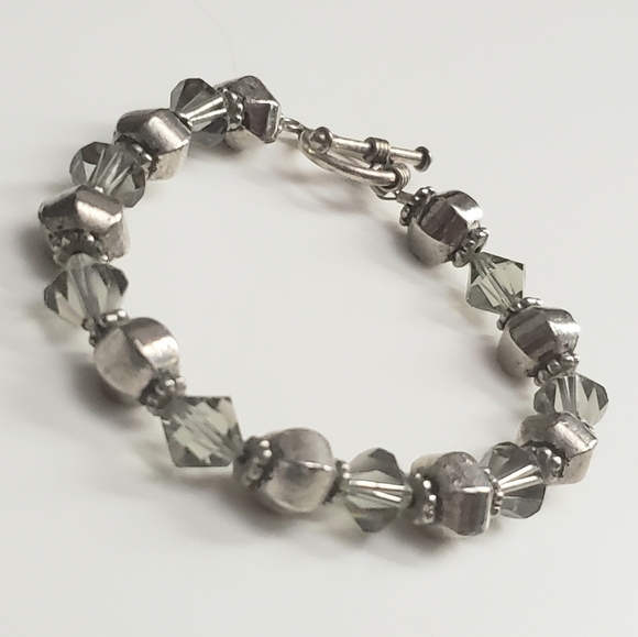 SS Metal Beads With Clear Crystal Swarovski Beads Toggle Bracelet - Picture 2 of 8